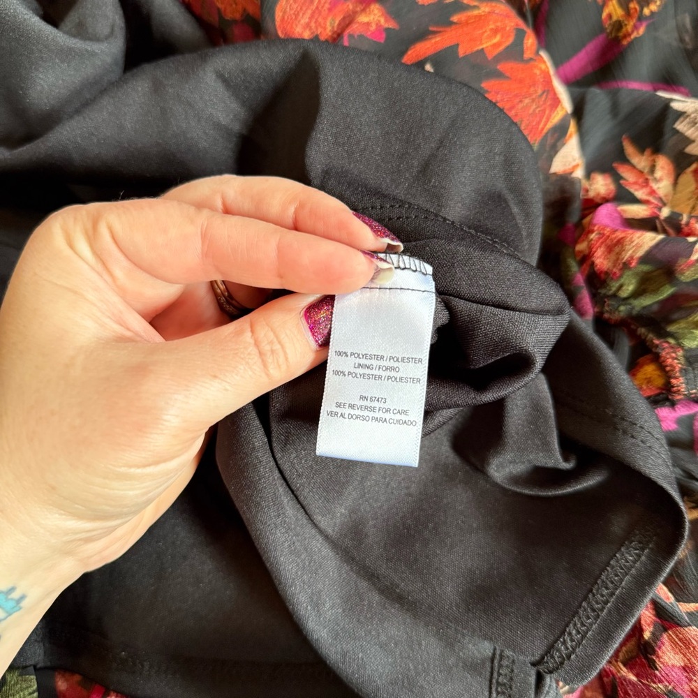 Madison Tara Serena mock neck floral mini long sleeve dress - Picture 9 of 10